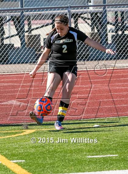 Thumbnail 2 in Round Valley vs. Blue Ridge (AIA Division 4 Final) photogallery.
