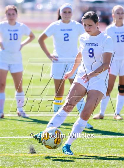 Thumbnail 3 in Round Valley vs. Blue Ridge (AIA Division 4 Final) photogallery.