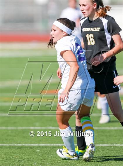 Thumbnail 3 in Round Valley vs. Blue Ridge (AIA Division 4 Final) photogallery.
