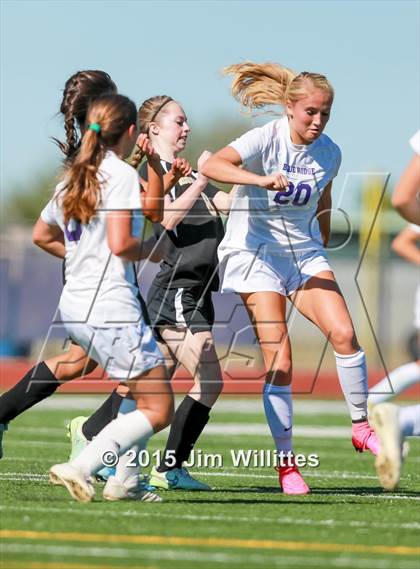 Thumbnail 2 in Round Valley vs. Blue Ridge (AIA Division 4 Final) photogallery.