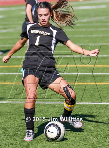 Thumbnail 3 in Round Valley vs. Blue Ridge (AIA Division 4 Final) photogallery.