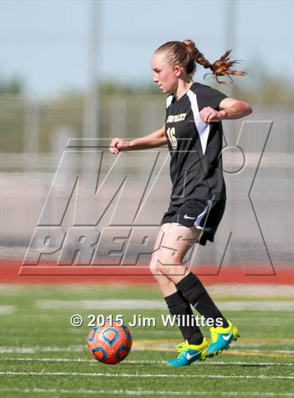 Thumbnail 2 in Round Valley vs. Blue Ridge (AIA Division 4 Final) photogallery.