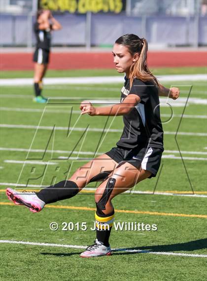 Thumbnail 2 in Round Valley vs. Blue Ridge (AIA Division 4 Final) photogallery.