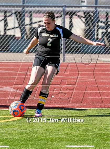 Thumbnail 2 in Round Valley vs. Blue Ridge (AIA Division 4 Final) photogallery.
