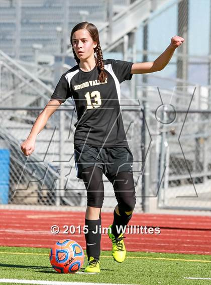 Thumbnail 2 in Round Valley vs. Blue Ridge (AIA Division 4 Final) photogallery.