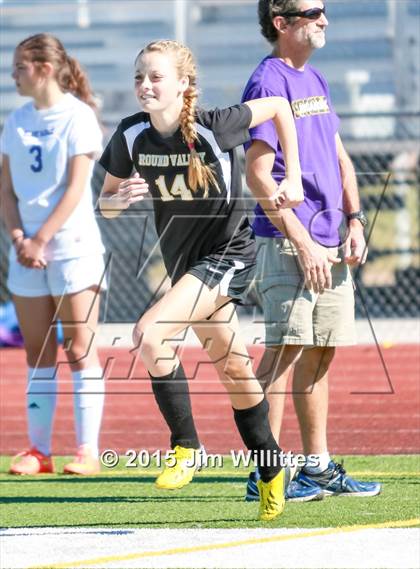 Thumbnail 2 in Round Valley vs. Blue Ridge (AIA Division 4 Final) photogallery.