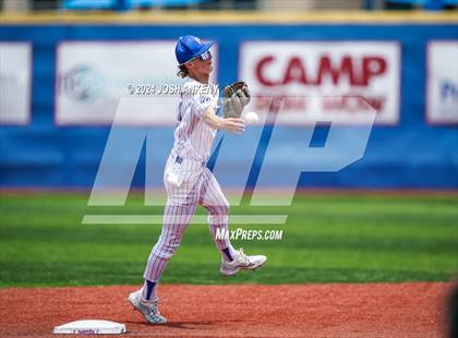 Thumbnail 3 in Notre Dame @ Parkview Baptist (LHSAA Division 3 Select Round 3) photogallery.