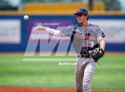 Thumbnail 2 in Notre Dame @ Parkview Baptist (LHSAA Division 3 Select Round 3) photogallery.