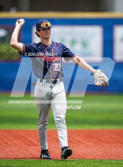 Thumbnail 1 in Notre Dame @ Parkview Baptist (LHSAA Division 3 Select Round 3) photogallery.
