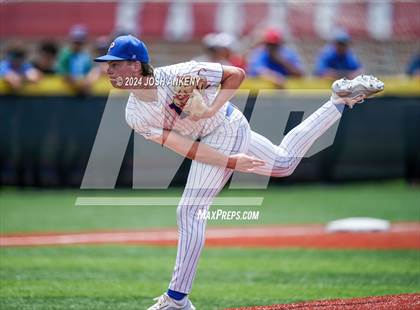 Thumbnail 3 in Notre Dame @ Parkview Baptist (LHSAA Division 3 Select Round 3) photogallery.