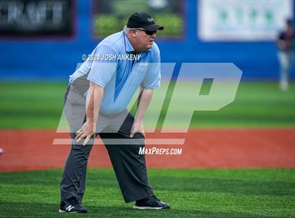Thumbnail 2 in Notre Dame @ Parkview Baptist (LHSAA Division 3 Select Round 3) photogallery.