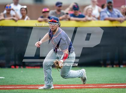 Thumbnail 3 in Notre Dame @ Parkview Baptist (LHSAA Division 3 Select Round 3) photogallery.