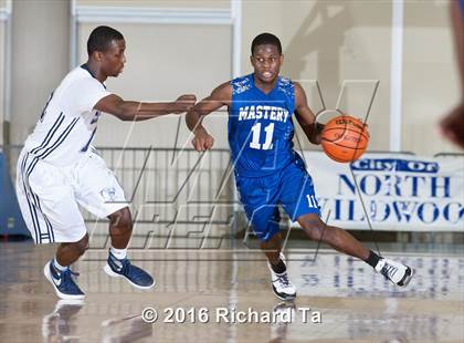 Thumbnail 3 in Mastery Charter vs Delcastle Technical (Boardwalk Basketball Classic) photogallery.