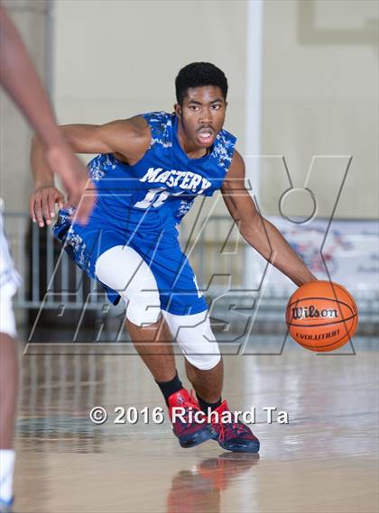 Thumbnail 2 in Mastery Charter vs Delcastle Technical (Boardwalk Basketball Classic) photogallery.