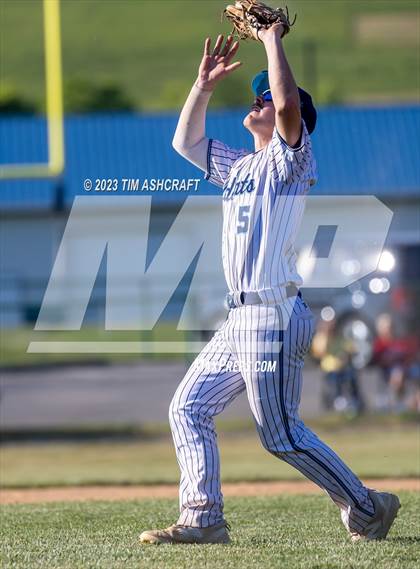 Thumbnail 3 in Connersville @ Franklin County (IHSAA 3A Section 29 Final) photogallery.