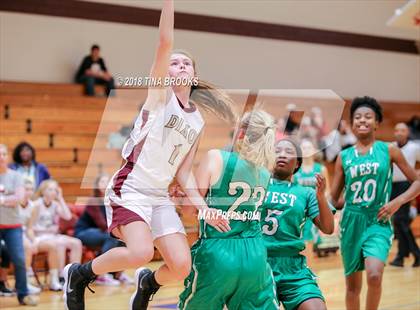 Thumbnail 1 in West Brunswick vs. Dixon photogallery.