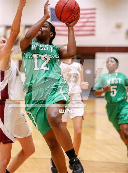 Thumbnail 1 in West Brunswick vs. Dixon photogallery.