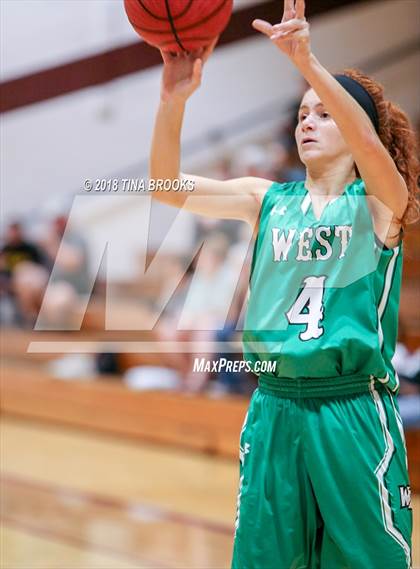 Thumbnail 3 in West Brunswick vs. Dixon photogallery.