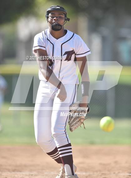 Thumbnail 2 in Torrance @ Aliso Niguel photogallery.