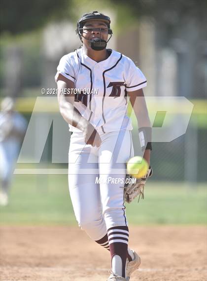 Thumbnail 1 in Torrance @ Aliso Niguel photogallery.