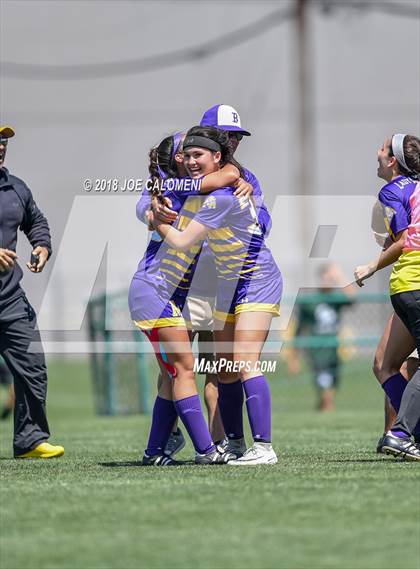 Thumbnail 3 in McAllen vs Lake Travis (Class 6A Region 4 Final) photogallery.
