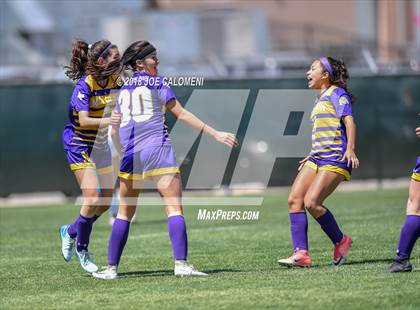 Thumbnail 3 in McAllen vs Lake Travis (Class 6A Region 4 Final) photogallery.