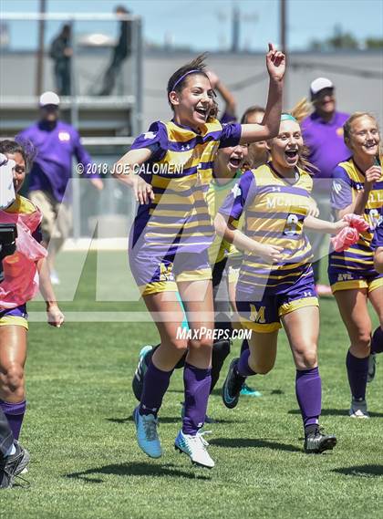 Thumbnail 3 in McAllen vs Lake Travis (Class 6A Region 4 Final) photogallery.
