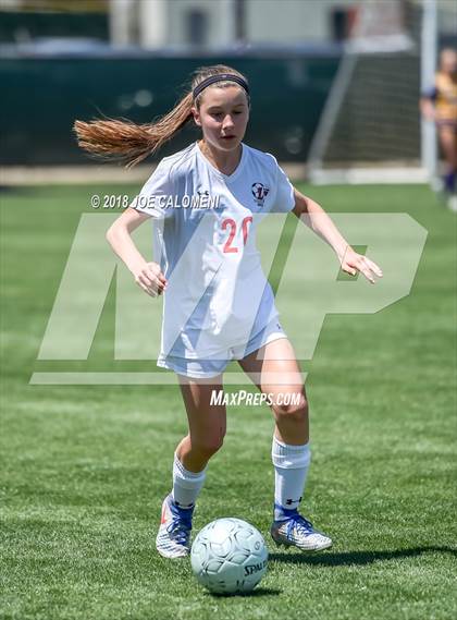 Thumbnail 2 in McAllen vs Lake Travis (Class 6A Region 4 Final) photogallery.