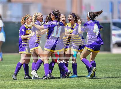 Thumbnail 3 in McAllen vs Lake Travis (Class 6A Region 4 Final) photogallery.