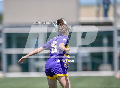 Thumbnail 2 in McAllen vs Lake Travis (Class 6A Region 4 Final) photogallery.