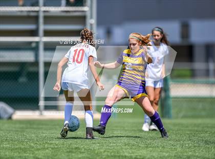Thumbnail 2 in McAllen vs Lake Travis (Class 6A Region 4 Final) photogallery.