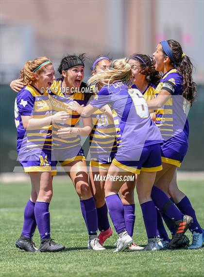 Thumbnail 3 in McAllen vs Lake Travis (Class 6A Region 4 Final) photogallery.