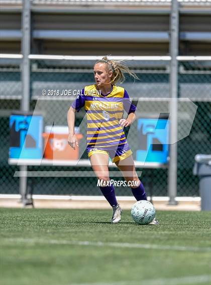 Thumbnail 3 in McAllen vs Lake Travis (Class 6A Region 4 Final) photogallery.