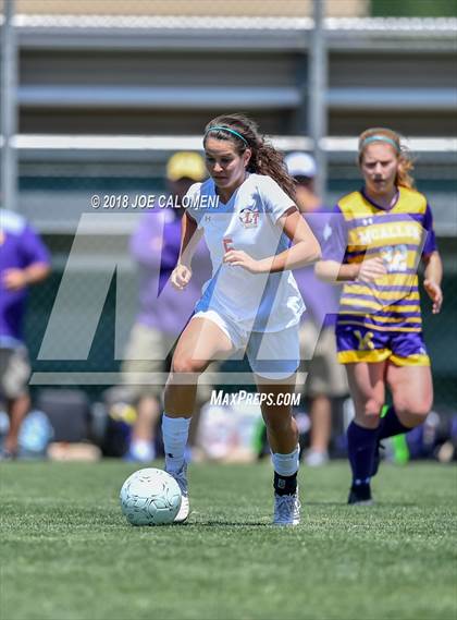 Thumbnail 2 in McAllen vs Lake Travis (Class 6A Region 4 Final) photogallery.