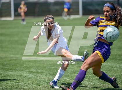 Thumbnail 2 in McAllen vs Lake Travis (Class 6A Region 4 Final) photogallery.