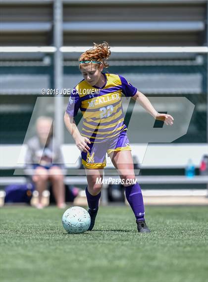 Thumbnail 3 in McAllen vs Lake Travis (Class 6A Region 4 Final) photogallery.