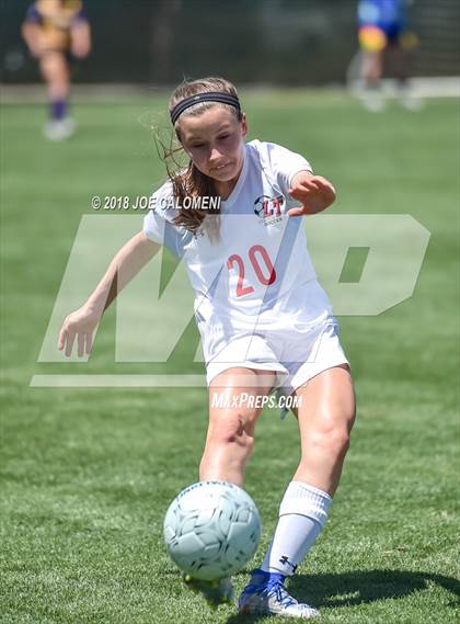 Thumbnail 1 in McAllen vs Lake Travis (Class 6A Region 4 Final) photogallery.