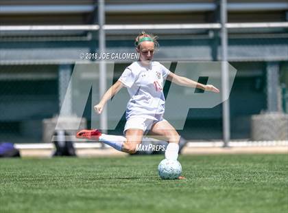 Thumbnail 2 in McAllen vs Lake Travis (Class 6A Region 4 Final) photogallery.