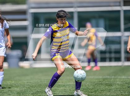 Thumbnail 2 in McAllen vs Lake Travis (Class 6A Region 4 Final) photogallery.