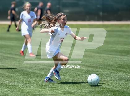 Thumbnail 2 in McAllen vs Lake Travis (Class 6A Region 4 Final) photogallery.