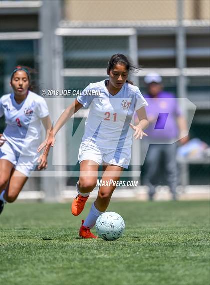 Thumbnail 3 in McAllen vs Lake Travis (Class 6A Region 4 Final) photogallery.