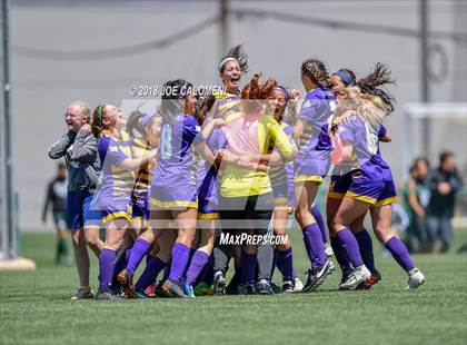 Thumbnail 3 in McAllen vs Lake Travis (Class 6A Region 4 Final) photogallery.