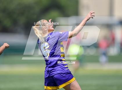 Thumbnail 1 in McAllen vs Lake Travis (Class 6A Region 4 Final) photogallery.