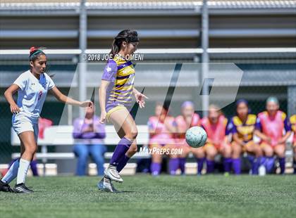 Thumbnail 2 in McAllen vs Lake Travis (Class 6A Region 4 Final) photogallery.