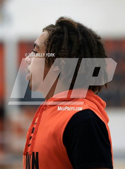 Thumbnail 2 in Grand Saline vs Gilmer photogallery.