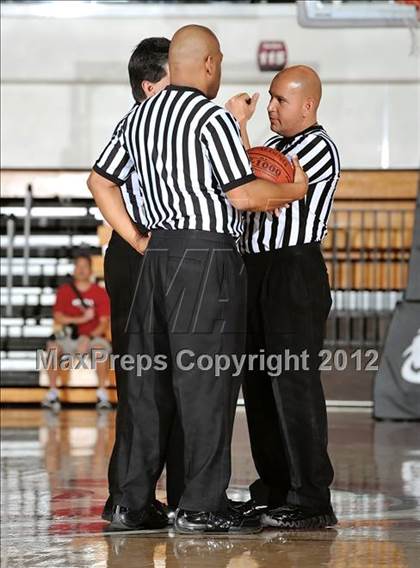 Thumbnail 2 in Keppel vs. Bishop Amat (So Cal Shootout) photogallery.