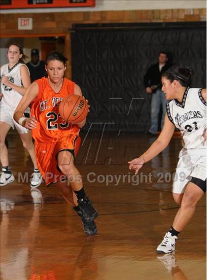 Thumbnail 1 in Mt. Vernon vs. Carbondale photogallery.