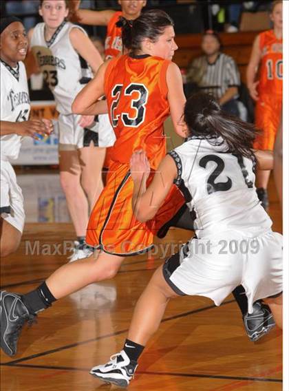 Thumbnail 3 in Mt. Vernon vs. Carbondale photogallery.