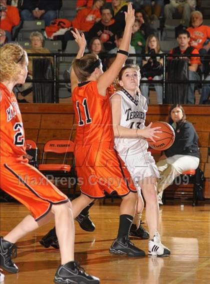 Thumbnail 3 in Mt. Vernon vs. Carbondale photogallery.