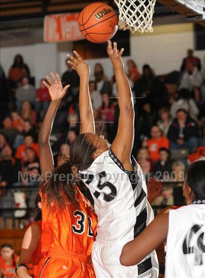 Thumbnail 2 in Mt. Vernon vs. Carbondale photogallery.